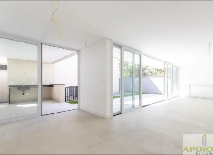 Casa de Condomínio com 4 Suítes, 4 Vagas, Piscina, 531M² Construção