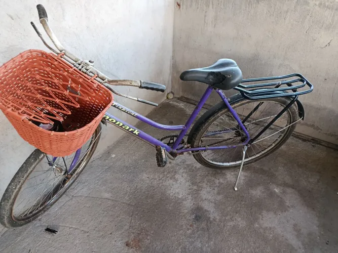 Bicicleta usada em boas condições.