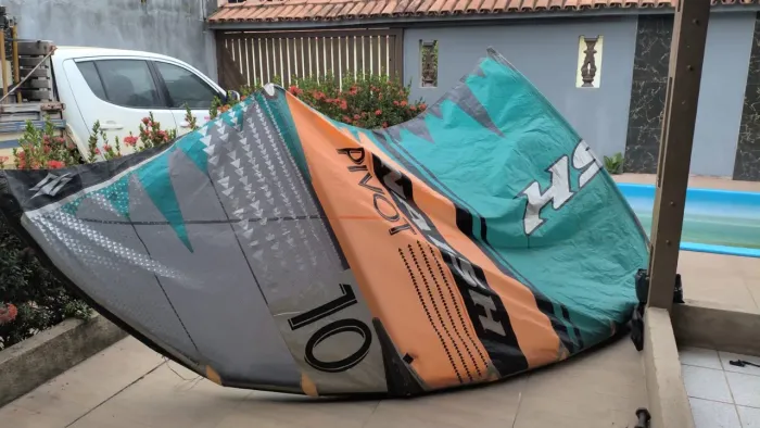 Kitesurf Naish pivot 10