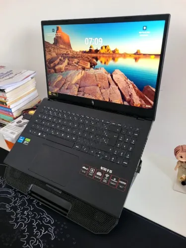 Notebook - Nitro v15