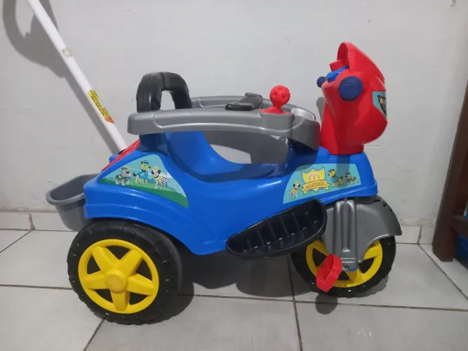 Triciclo de passeio seminovo