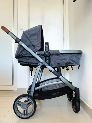 Kit Carrinho Infanti Epic Lite Travel System com Bebê conforto e ISOFIX