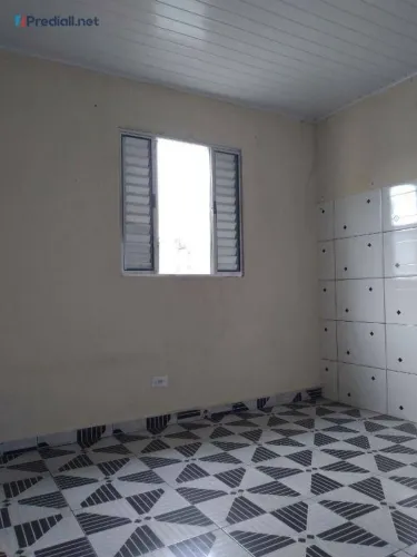 Terreno à venda com 4 casas na Freguesia do Ó