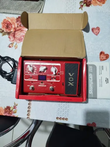 Pedaleira VOX StompLab 2B (contrabaixo)