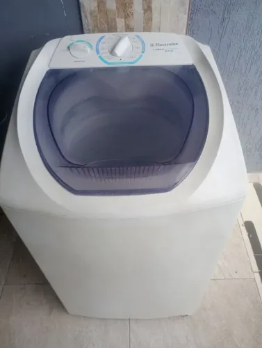 Máquina de lavar Eletrolux turbo econômia 06kg