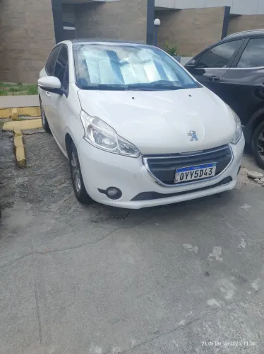 Peugeot 208 Allure 1.5 Flex 8V 5P 2014