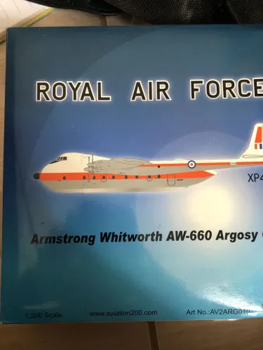 Aeromodelo Armstrong Whitworth Argosy