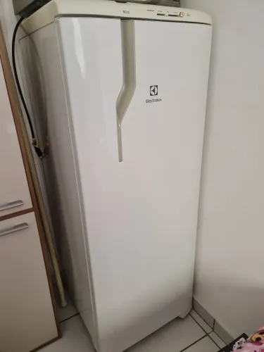 Vendo essa Geladeira