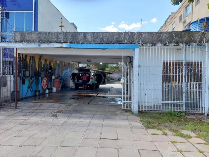 Ótima oportunidade , Terreno com lava auto., Estacionamento e Mecânica. Imperd
