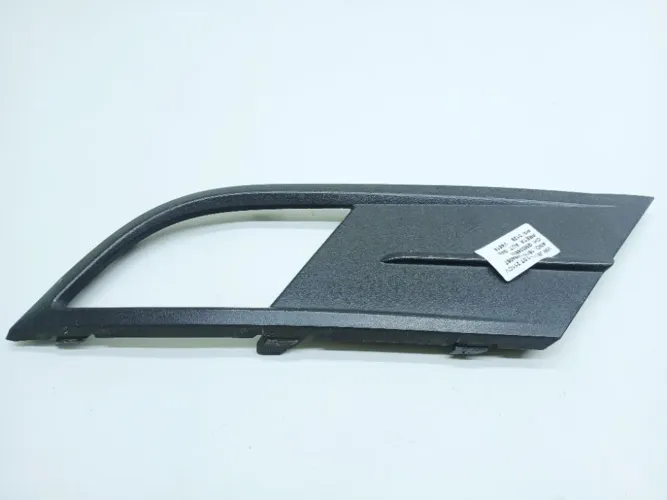 Acabamento Farol Direito Vw Jetta 2.0 2016 5c6853666e