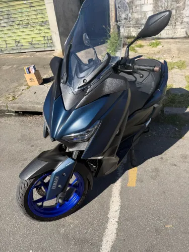 Yamaha Xmax 2023