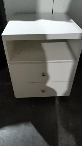 Criado mudo 