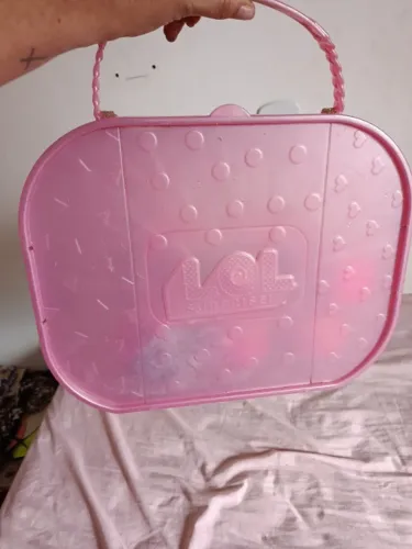 Lote lol surprise, maleta, cápsulas, acessórios 40 peças