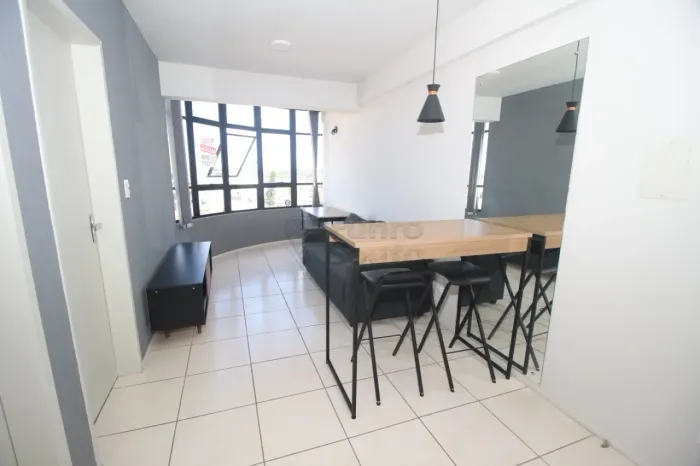 Apartamento Mobiliado com Garagem no Edifício Residencial e Comercial Galeria Zanin - Próx