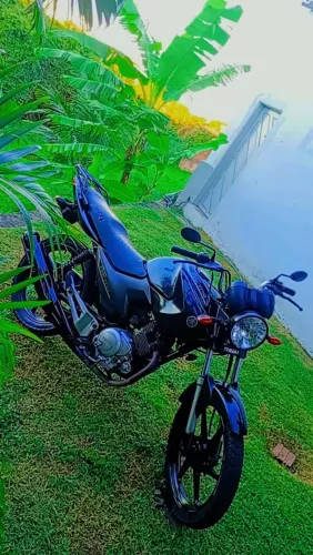 Moto em perfeito estado 