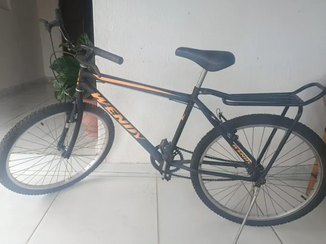Bicicleta aro 29 com bagageiro