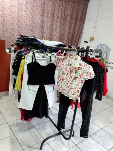Arara pendurar roupa