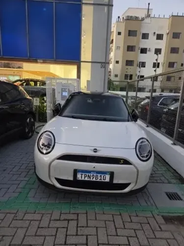 Mini Cooper SE 3P (elétrico) 2024