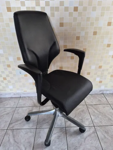Cadeira Giroflex Candall F8 (perfeito estado)