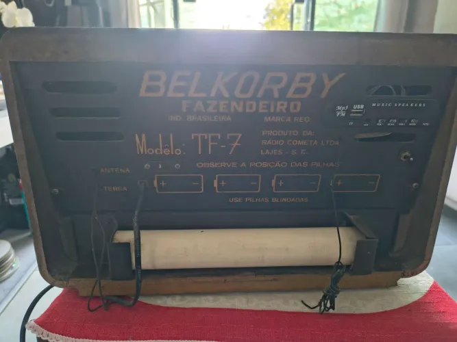 Vendo rádio antigo * com João
