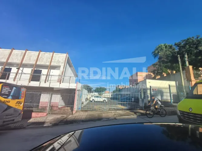 Excelente lote alugado para venda na região central de São Carlos
