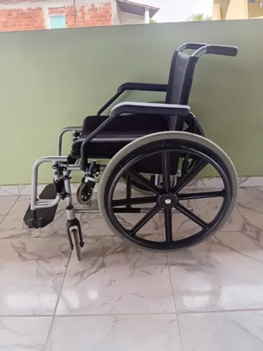 Cadeira de Rodas Jaguaribe Poty 150kg - Ótimo Estado R$ 970,00