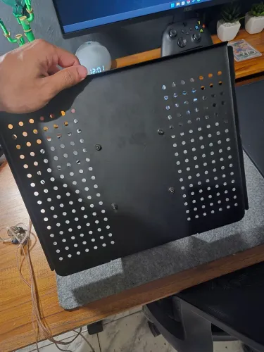 Bandeja suporte para notebook Com furação Vesa