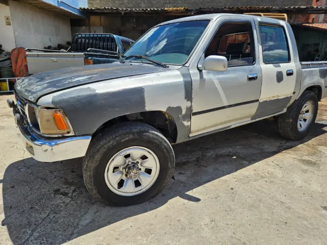 Toyota Hilux CD 4X2 2.4 Diesel 1995