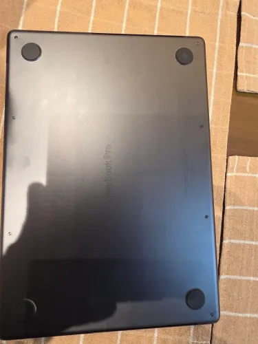 MacBook pro M4 24gb 512 SSD gray
