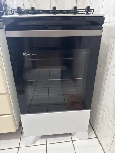 Fogão Electrolux 4 bocas - vaporbake. Perfeito estado