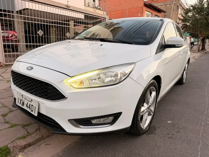 Ford Focus 1.6 S/se/se Plus Flex 8v/16v 5P 2017