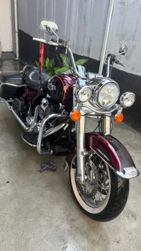 Road King 2015 Maravilhosa com Sistema de Marcha a Ré