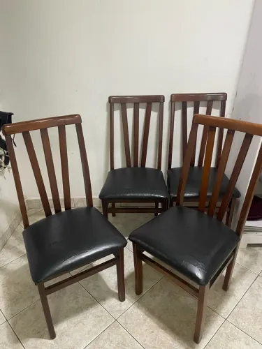 4 cadeiras/1 tampo de vidro para mesa