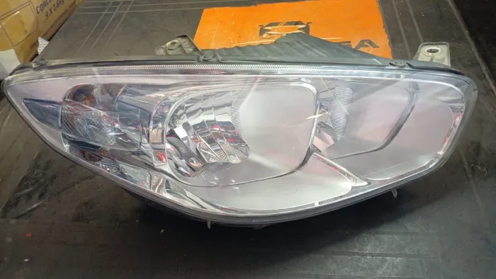 Farol direito Fiat grand siena 2013 a 2022 original