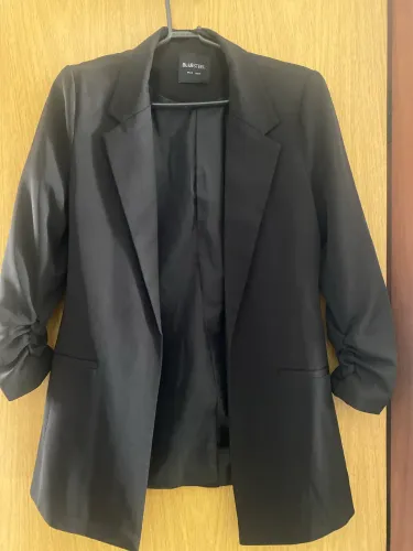 Blazer Longo Alfaiatado em Crepe com Manga Franzida