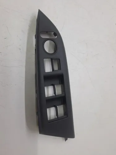 Moldura Comando Vidro Dianteiro Esquerdo Fit 2015 N.83596t5n