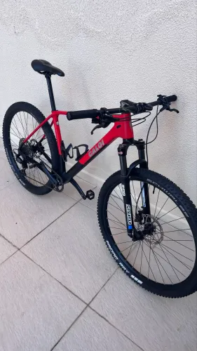 Bicicleta Caloi Elite Carbon