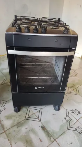 Vendo fogão 4 bocas funcionando perfeitamente.(Faço entrega)