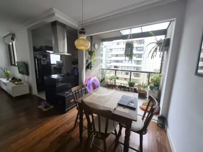Apartamento duplex à venda em São Paulo, no bairro Indianópolis, no Condomínio Twin Towers