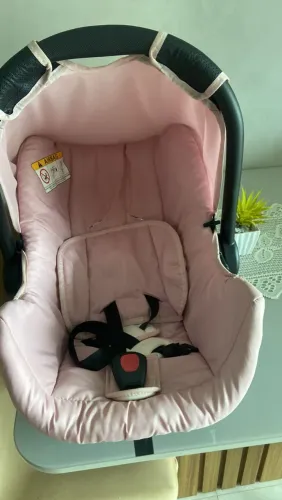 Vendo bebê conforto rosa