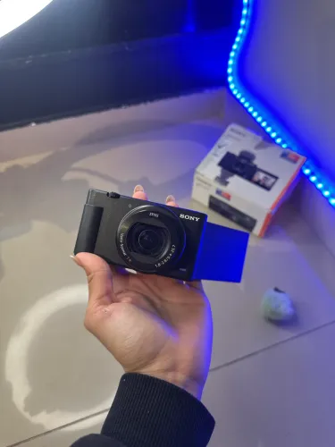 Camera sony zv1