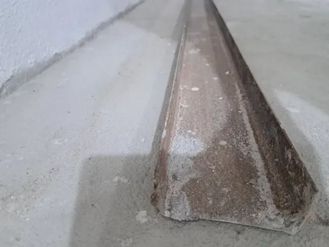 Forma para trilho de lage