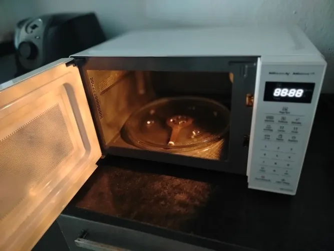 Micro-ondas funcionando perfeitamente 