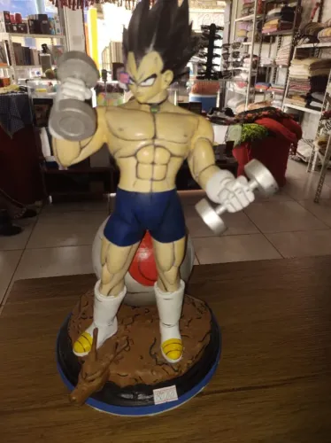 Estátua Vegeta Treinando - Peça Top para Fãs de Dragon Ball 3D