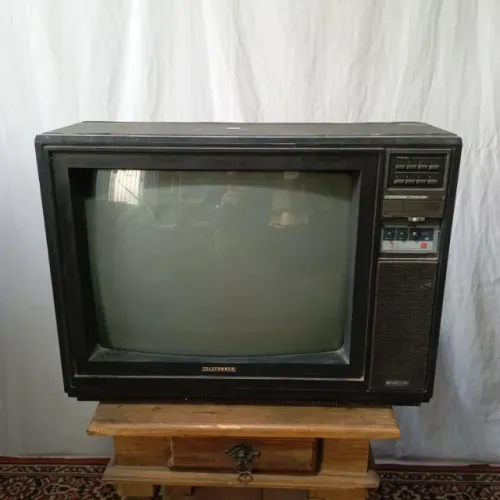 Antiga televisão Telefunken