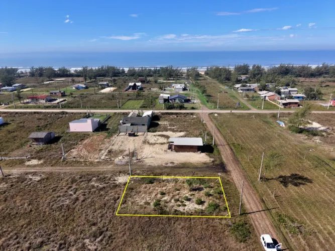 TERRENO DE ESQUINA À VENDA LAGOINHAS | ZONA NORTE
