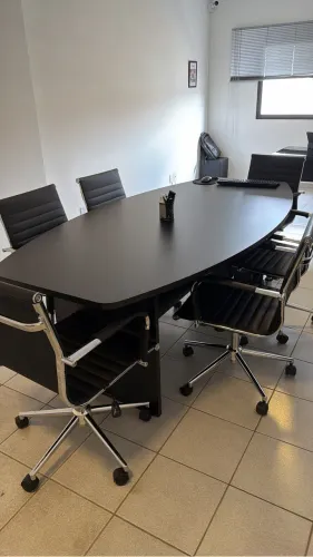 MESA DE REUNIÃO / ESCRITÓRIO CORPORATIVA - 6 LUGARES - EXCELENTE ESTADO