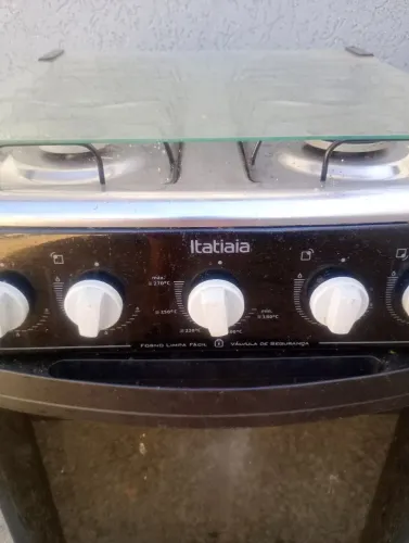 Fogão conservado