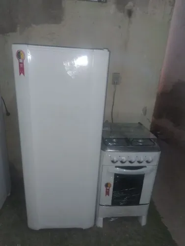 GELADEIRA E FOGÃO