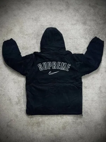 JAQUETA VELUDO NIKE X SUPREME